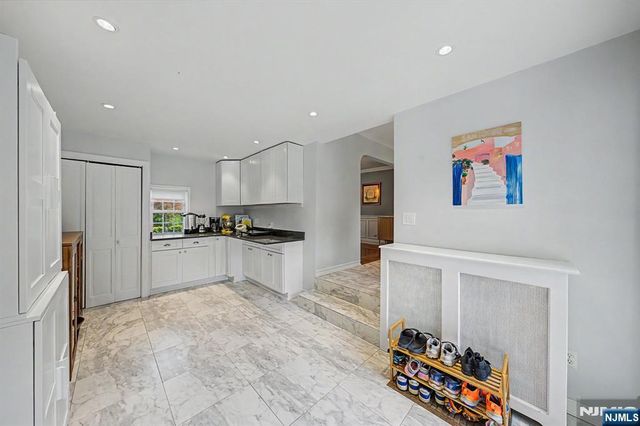 109 Windsor Road, Tenafly, NJ 07670