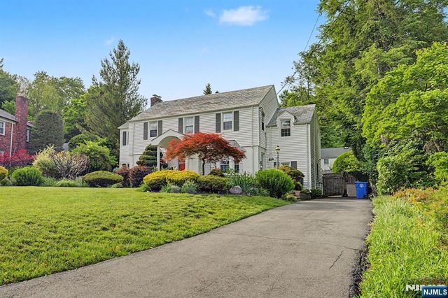 109 Windsor Road, Tenafly, NJ 07670