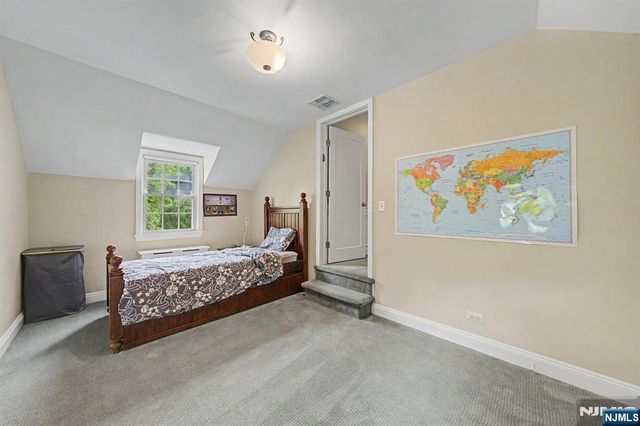 109 Windsor Road, Tenafly, NJ 07670