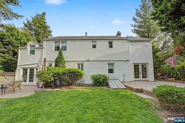 109 Windsor Road, Tenafly, NJ 07670