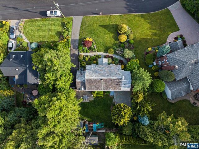 109 Windsor Road, Tenafly, NJ 07670