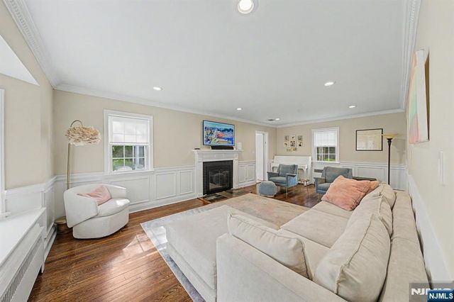 109 Windsor Road, Tenafly, NJ 07670