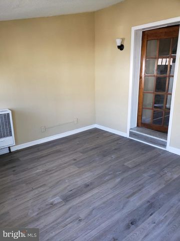 208 MARKS AVE, Darby, PA 19023