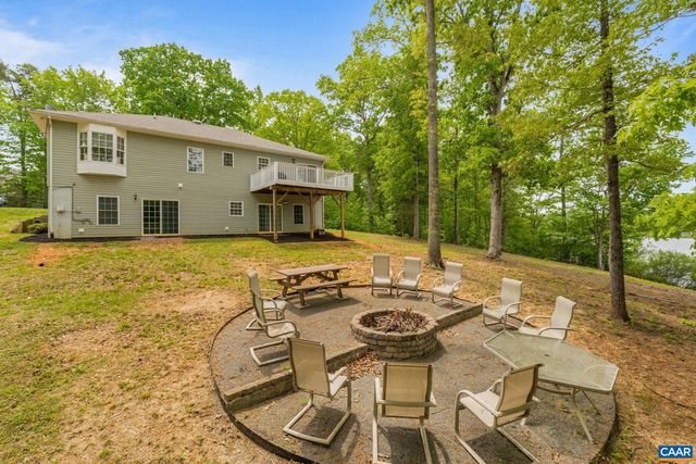 474 LAKE RD, Troy, VA 22974