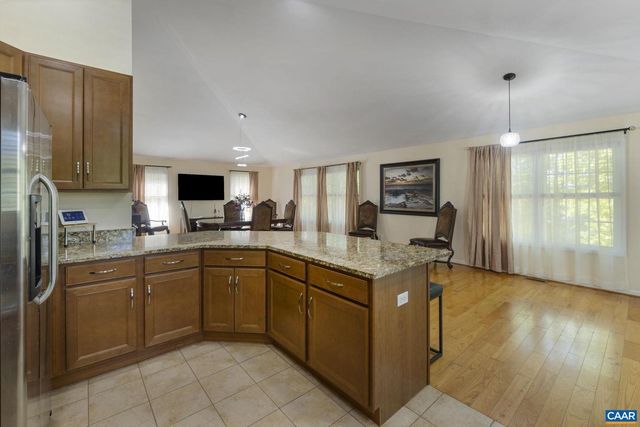 474 LAKE RD, Troy, VA 22974