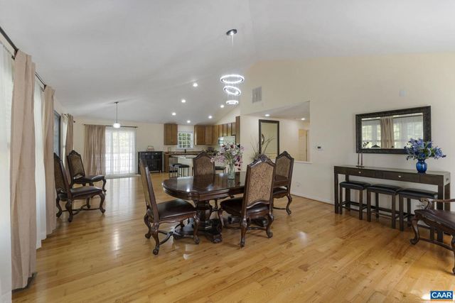 474 LAKE RD, Troy, VA 22974