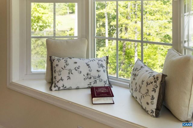 474 LAKE RD, Troy, VA 22974