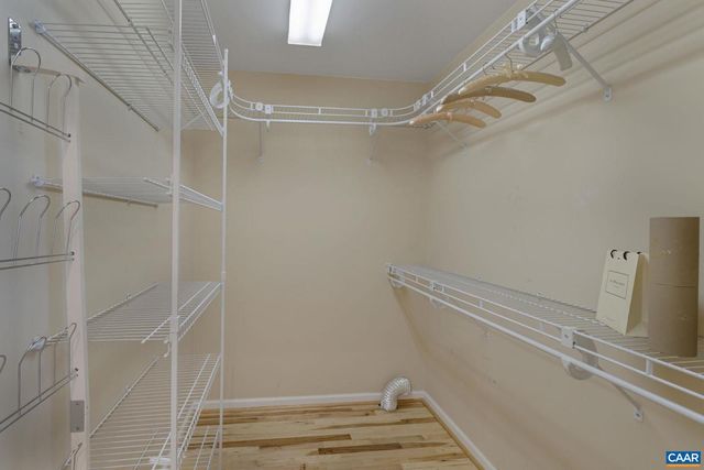 474 LAKE RD, Troy, VA 22974