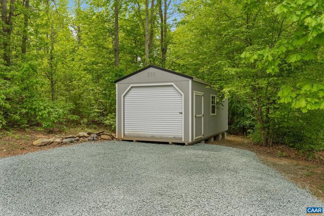 474 LAKE RD, Troy, VA 22974