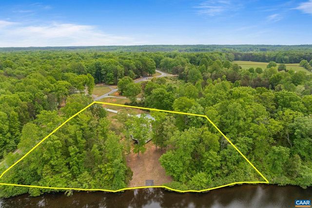 474 LAKE RD, Troy, VA 22974