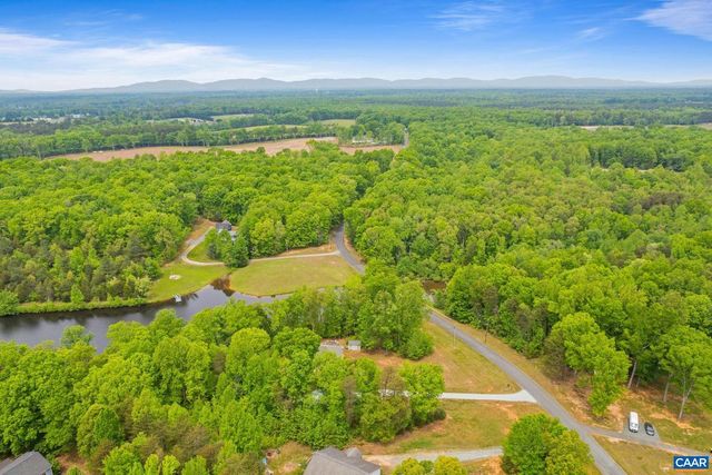 474 LAKE RD, Troy, VA 22974