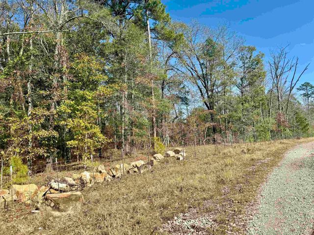 987 Walker Road, Amity, AR 71921