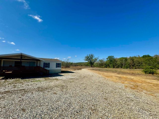 987 Walker Road, Amity, AR 71921