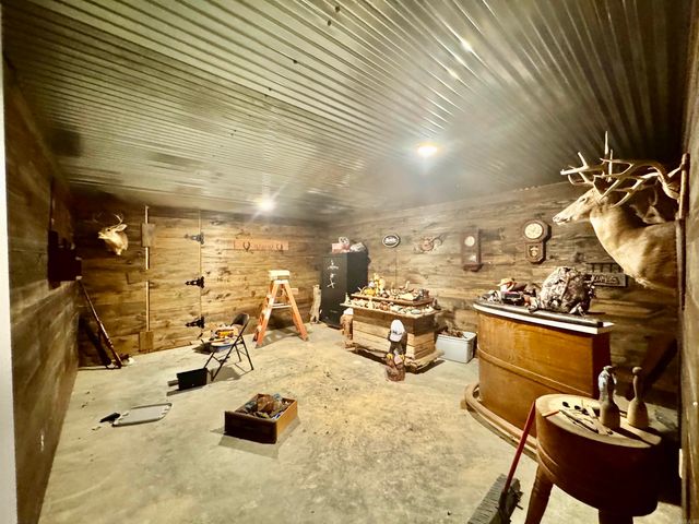 987 Walker Road, Amity, AR 71921