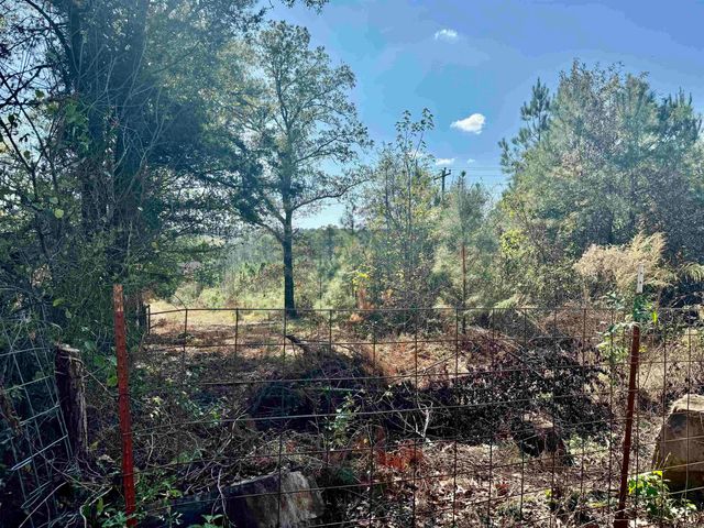 987 Walker Road, Amity, AR 71921