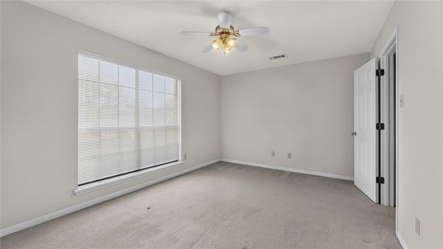 2011 Wickersham Drive, Huntsville, TX 77340
