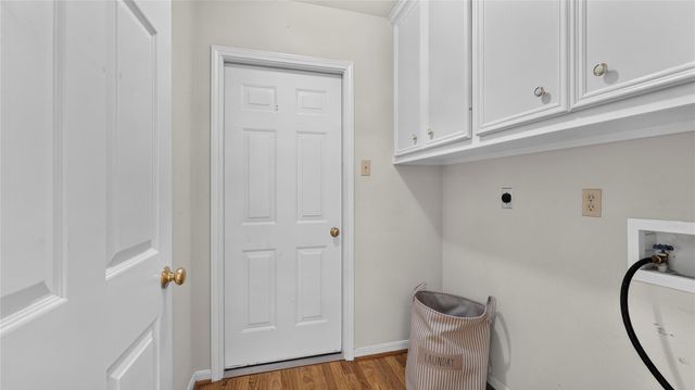2011 Wickersham Drive, Huntsville, TX 77340