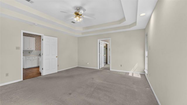 2011 Wickersham Drive, Huntsville, TX 77340