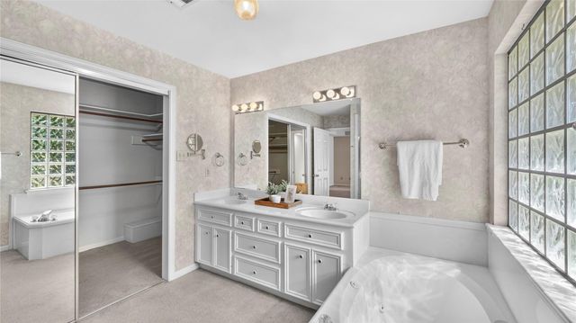 2011 Wickersham Drive, Huntsville, TX 77340
