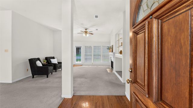 2011 Wickersham Drive, Huntsville, TX 77340