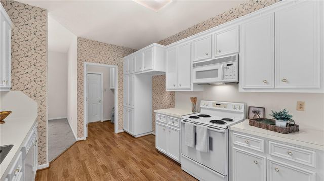 2011 Wickersham Drive, Huntsville, TX 77340