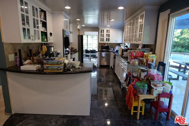 2241 Flintridge Drive, Glendale, CA 91206