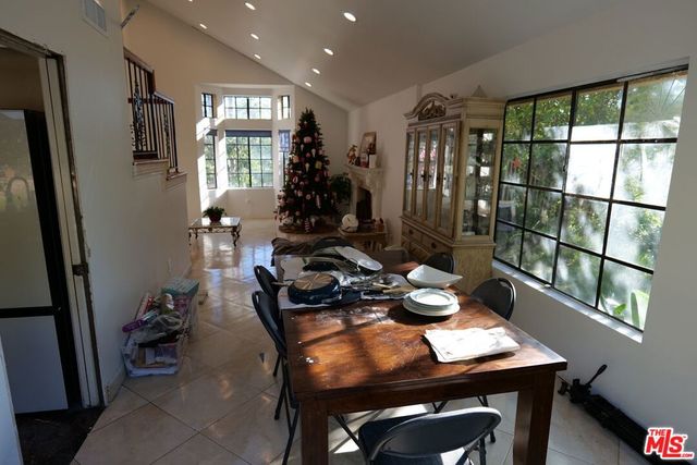 2241 Flintridge Drive, Glendale, CA 91206