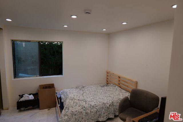 2241 Flintridge Drive, Glendale, CA 91206