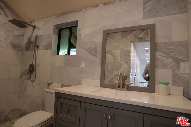 2241 Flintridge Drive, Glendale, CA 91206