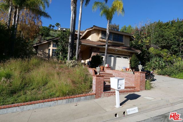 2241 Flintridge Drive, Glendale, CA 91206