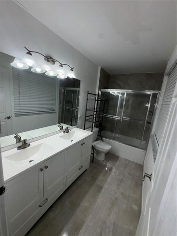 5171 NW 87th Terrace, Lauderhill, FL 33351