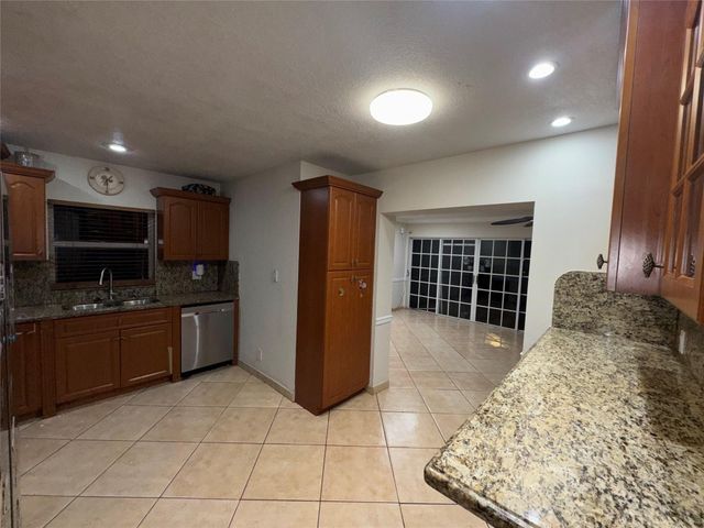5171 NW 87th Terrace, Lauderhill, FL 33351