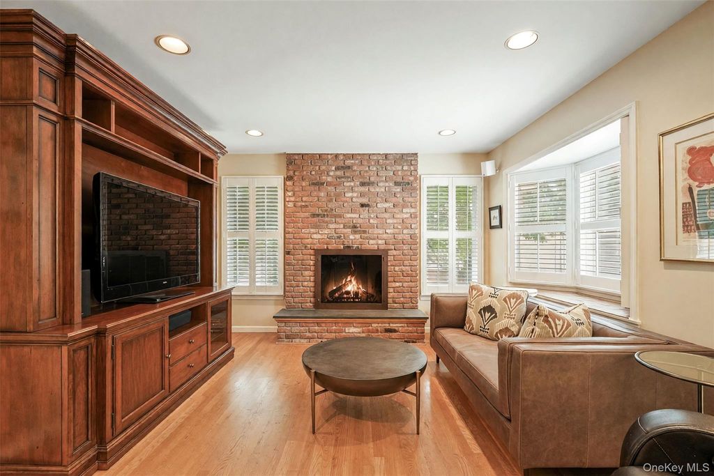 2 Magnolia Drive, Rye Brook, NY 10573 — photo 3