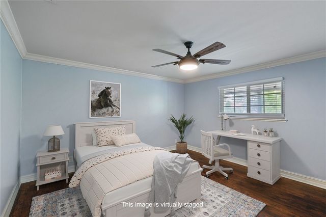 1006 Memphis Dr, Corpus Christi, TX 78412