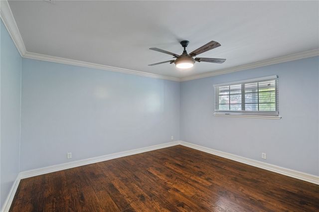 1006 Memphis Dr, Corpus Christi, TX 78412