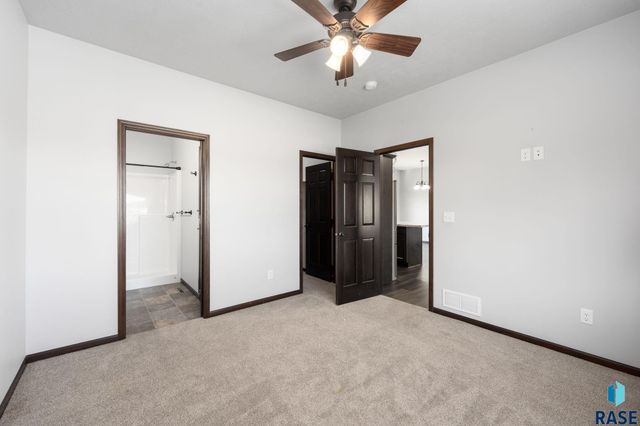 1529 E Gold Dust St Street, Sioux Falls, SD 57104