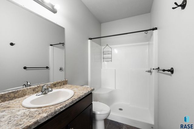 1529 E Gold Dust St Street, Sioux Falls, SD 57104