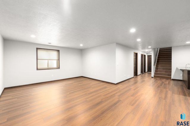 1529 E Gold Dust St Street, Sioux Falls, SD 57104