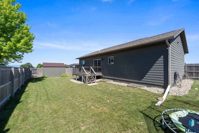 1529 E Gold Dust St Street, Sioux Falls, SD 57104