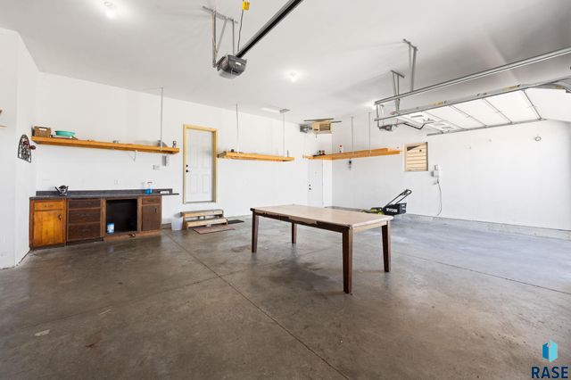 1529 E Gold Dust St Street, Sioux Falls, SD 57104