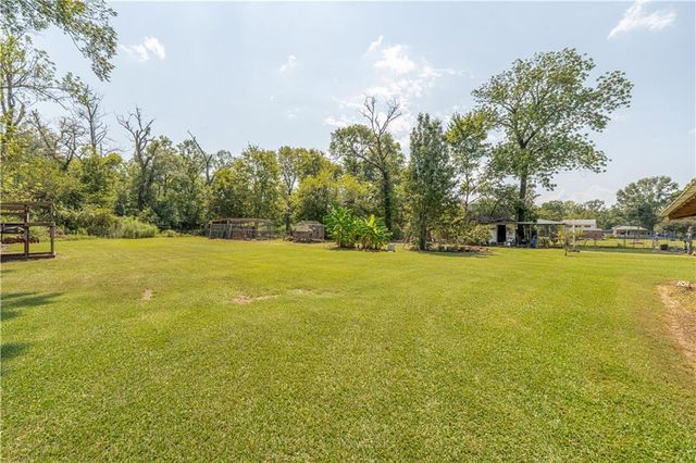 110 TWIN BRIDGES Road, Alexandria, LA 71303