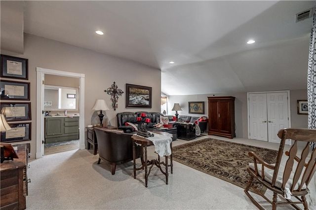 110 TWIN BRIDGES Road, Alexandria, LA 71303