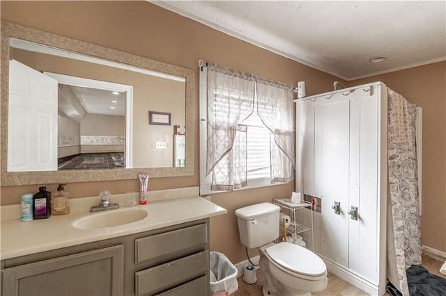 110 TWIN BRIDGES Road, Alexandria, LA 71303