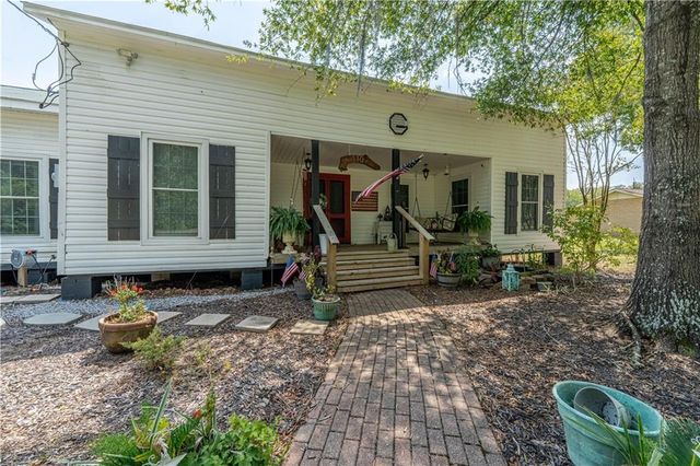 110 TWIN BRIDGES Road, Alexandria, LA 71303