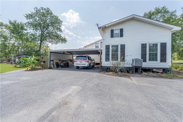 110 TWIN BRIDGES Road, Alexandria, LA 71303