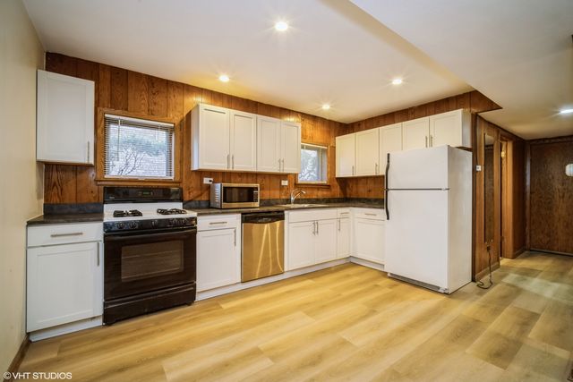 5715 N CICERO Avenue G, Chicago, IL 60646
