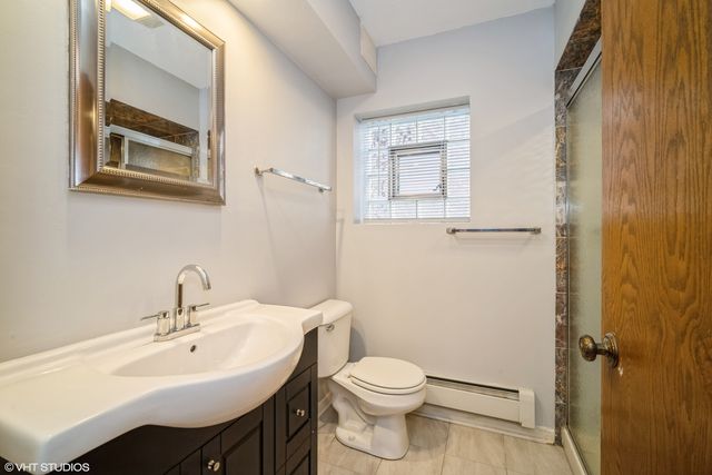 5715 N CICERO Avenue G, Chicago, IL 60646