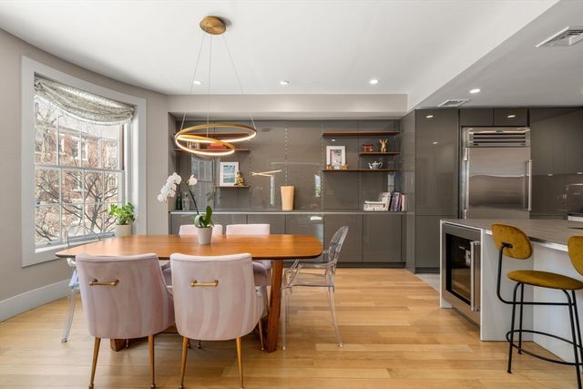 135 Beaconsfield 2, Brookline, MA 02445