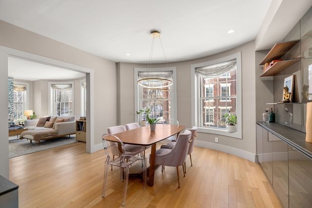 135 Beaconsfield 2, Brookline, MA 02445