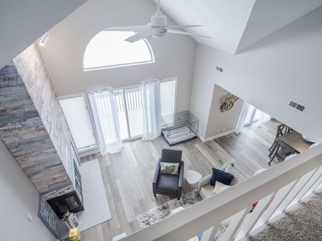 1300 Winding Ridge Lane D8, Valparaiso, IN 46383